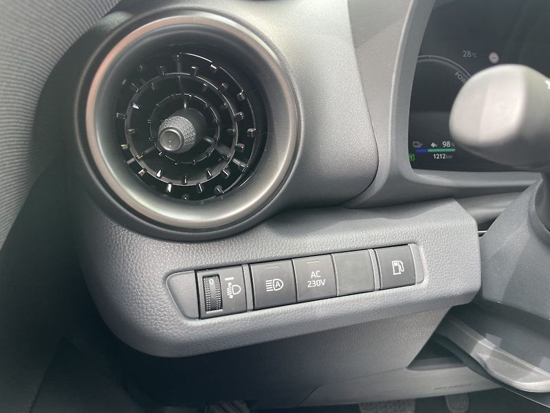 Toyota C-HR 2.0L PHEV, (2x4), Style - fotka 18 z 19