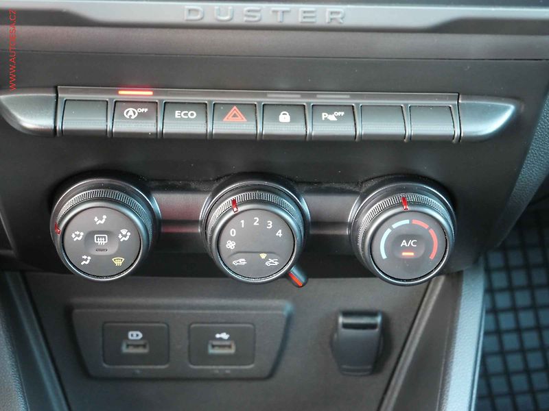 Dacia Duster (2023) 1.0 T, 1.maj,ČR, AC, TZ - fotka 14 z 18