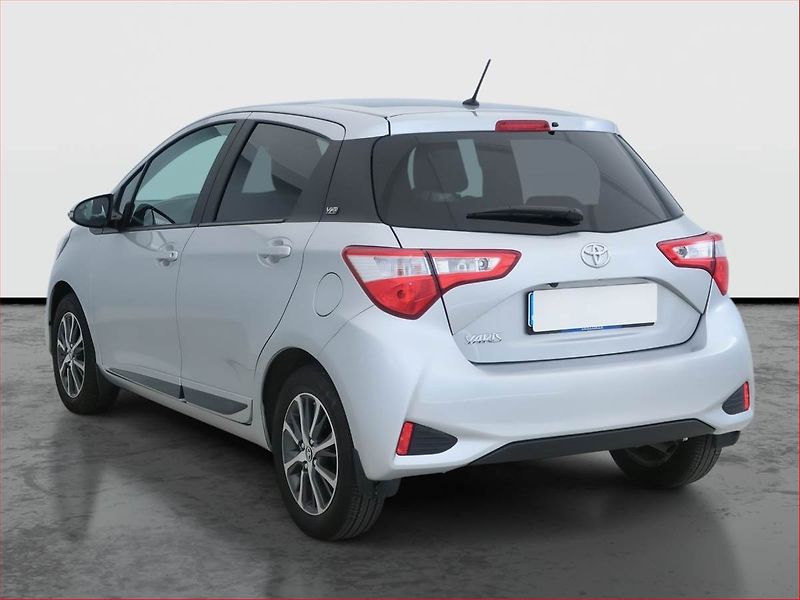 Toyota Yaris (2020) 1.5 Dual VVT-i, Serv.kniha - fotka 4 z 18