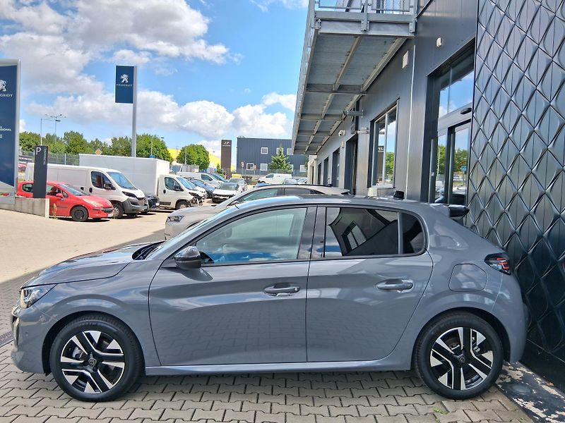 Peugeot 208 ALLURE 1.2 Hyb. 81 kW   - fotka 4 z 28