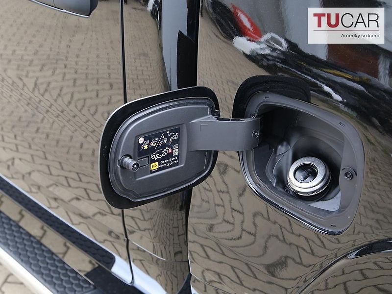 RAM 1500 (2026) BigHorn 5.7 V8 HEMI 2026 - fotka 15 z 48