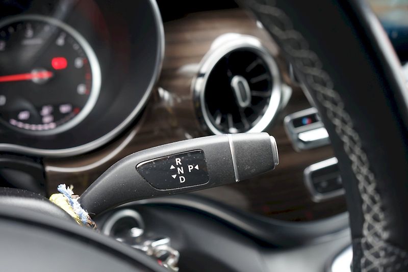 Mercedes-Benz Třídy V (2021) V 300d L Auto 4MATIC 7-míst We - fotka 21 z 25