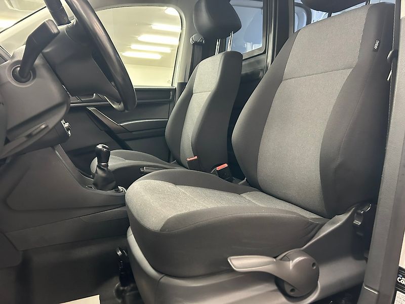 Volkswagen Caddy (2020) 1.4TGI CNG Maxi | Záruka - fotka 14 z 53