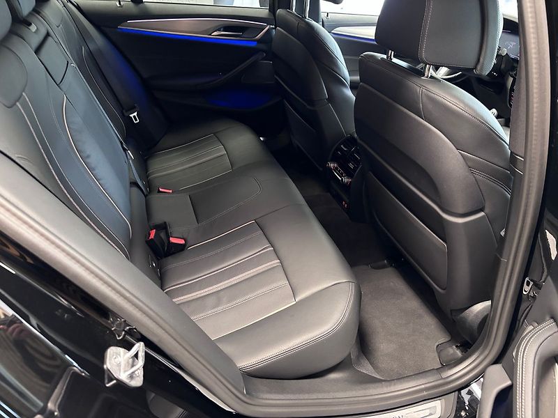 BMW Řada 5 XDRIVE TOURING - fotka 23 z 30