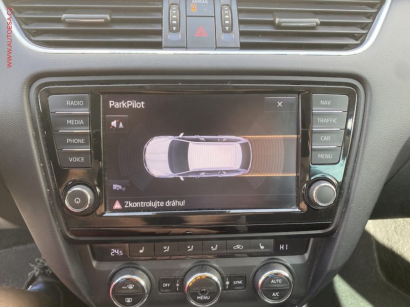 Škoda Octavia (2016) 2.0 TDi, Joy, DSG, bixen, TZ - fotka 17 z 18