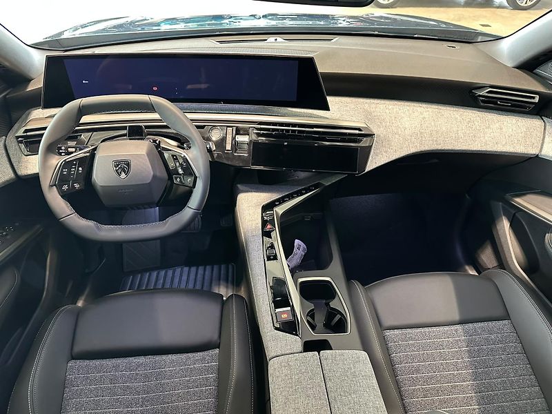 Peugeot 5008 (2026) BUSINESS Hybrid 145 e-DCS6 - fotka 9 z 18
