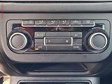 Volkswagen Tiguan (2011) 2.0 TDi 4x4, AC, tempo - náhled 15