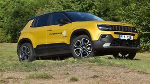 Menší hrboly Jeep Avenger přejíždí s grácií