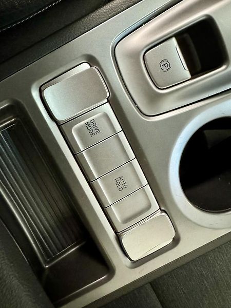 Hyundai Kona (2020) EV ELEKTRIC 100Kw 1 MAJITEL KA - fotka 18 z 53