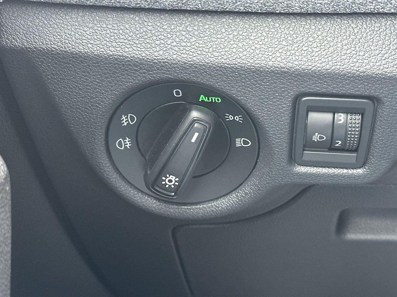 Škoda Scala (2025) 1.0 TSI Selection - fotka 16 z 25