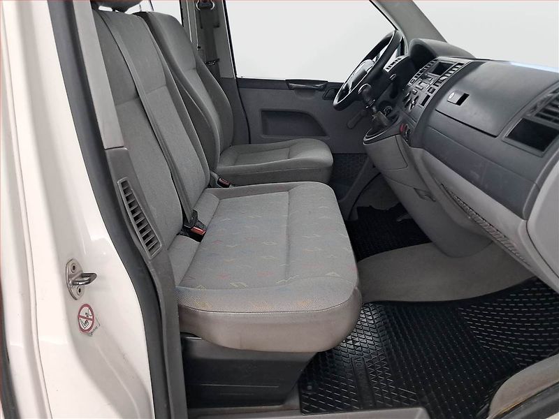 Volkswagen Transporter (2003) 2.5 TDI, Bus, 9Míst - fotka 9 z 16
