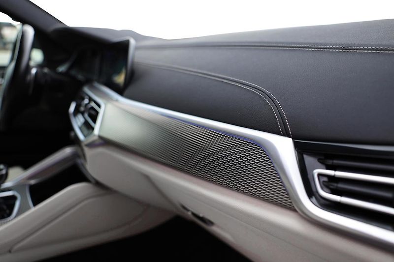 BMW X6 xDrive30d - fotka 18 z 23
