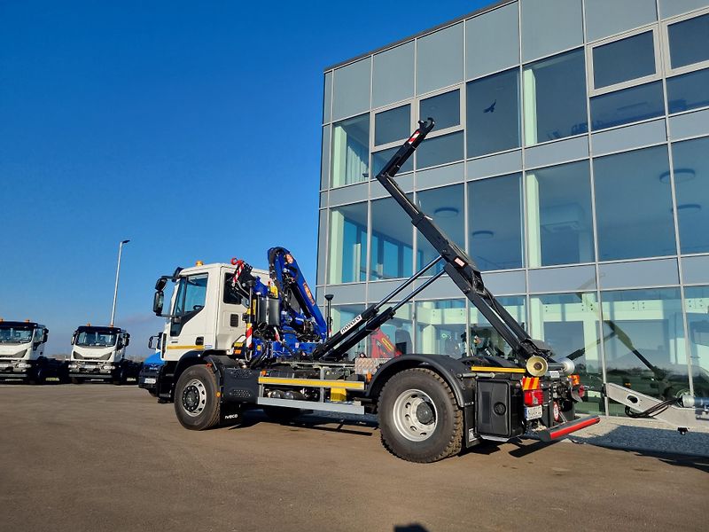 Iveco Eurocargo 120E22 KONTEJNER 8T - fotka 18 z 19