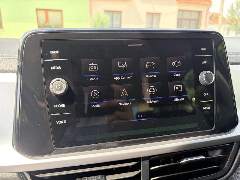 Volkswagen T-Roc 1.0TSI LED VIRTUAL - fotka 25 z 47