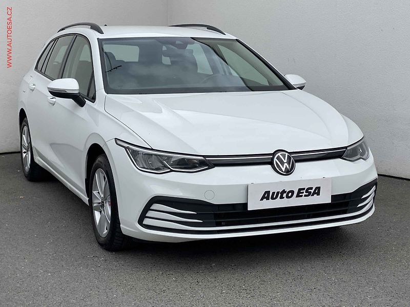 Volkswagen Golf (2022) 2.0 TDi, ČR, Life, LED - fotka 1 z 19