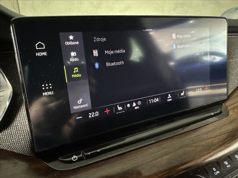 Škoda Octavia 2,0 TDi  DSG 4x4 Scout Virtual - fotka 37 z 47