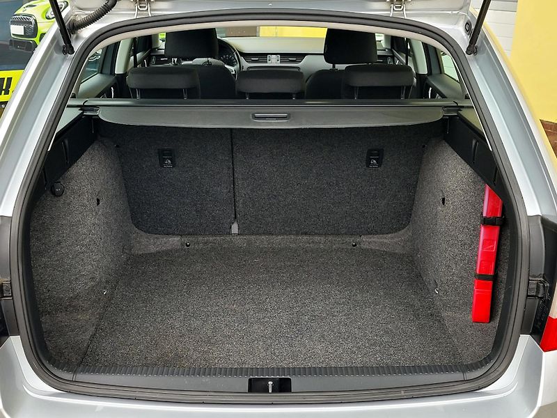 Škoda Octavia 1,2 TSi PO ROZVODECH, 1.maj - fotka 12 z 36