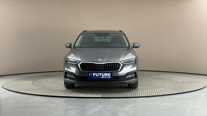 Škoda Octavia 2.0 TDI Ambition Combi - fotka 3 z 26