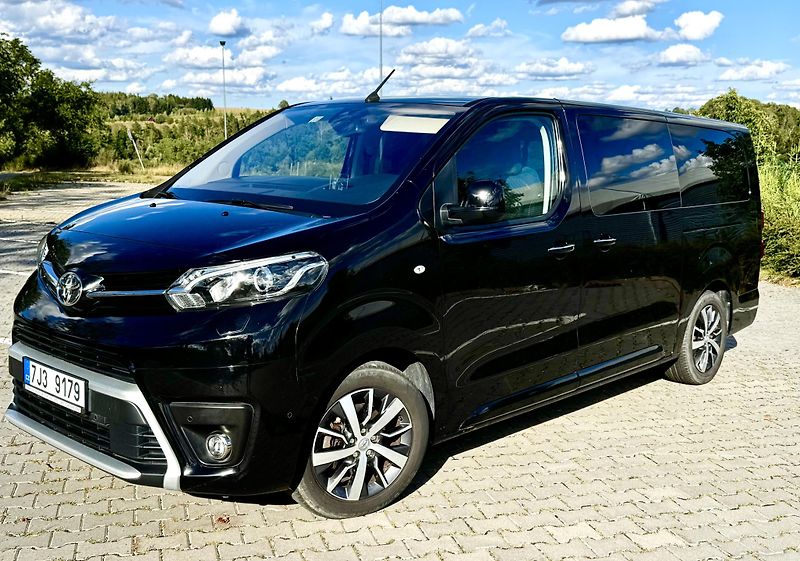 Toyota ProAce Verso (2019) 2.0 /110kW - fotka 2 z 13