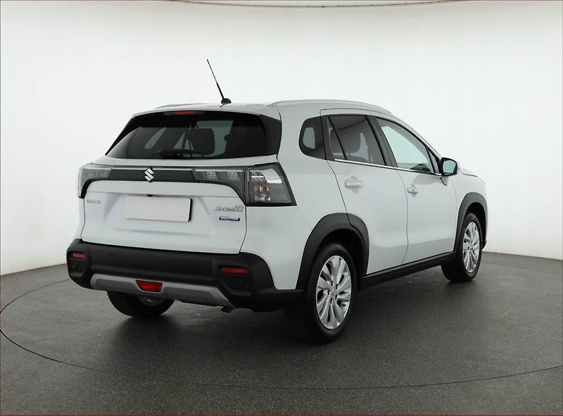 Suzuki SX4 S-Cross (2022) 1.4 BoosterJet - fotka 5 z 19