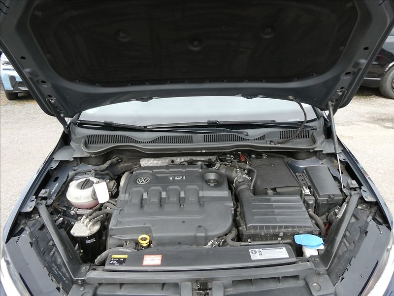 Volkswagen Golf Sportsvan 1,6 TDi 81kW 1.MAJITEL,servisk - fotka 33 z 53