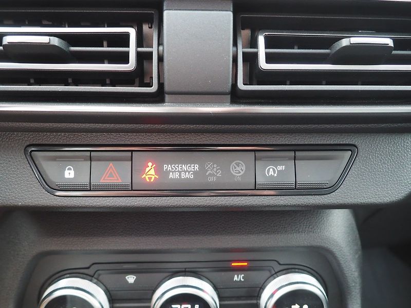 Dacia Sandero (2021) 1.0 SCe, 1. Maj ČR - fotka 27 z 31
