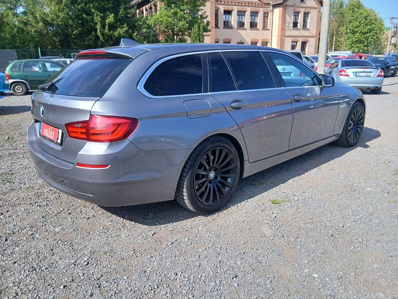 BMW Řada 5 530 D, X Drive,  4x4, 190 kW - fotka 10 z 47