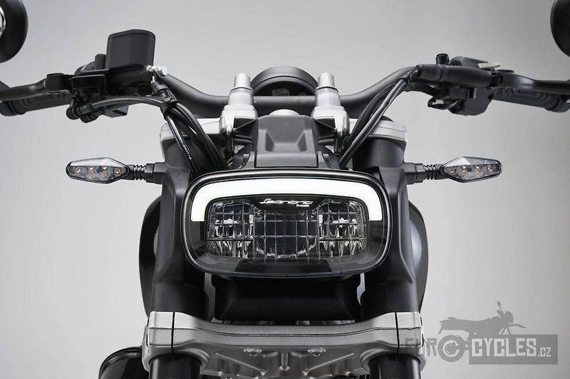Benelli (2026) Leoncino Bobber 400 - fotka 12 z 12