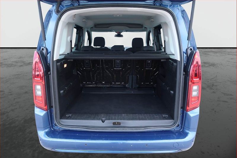 Opel Combo (2021) Edition 1.2 Turbo, 5Míst - fotka 14 z 24