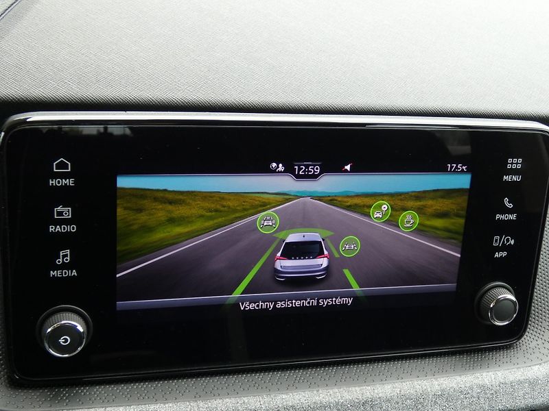 Škoda Scala FL Selection 1.0 TSI /85kW 6st - fotka 29 z 30