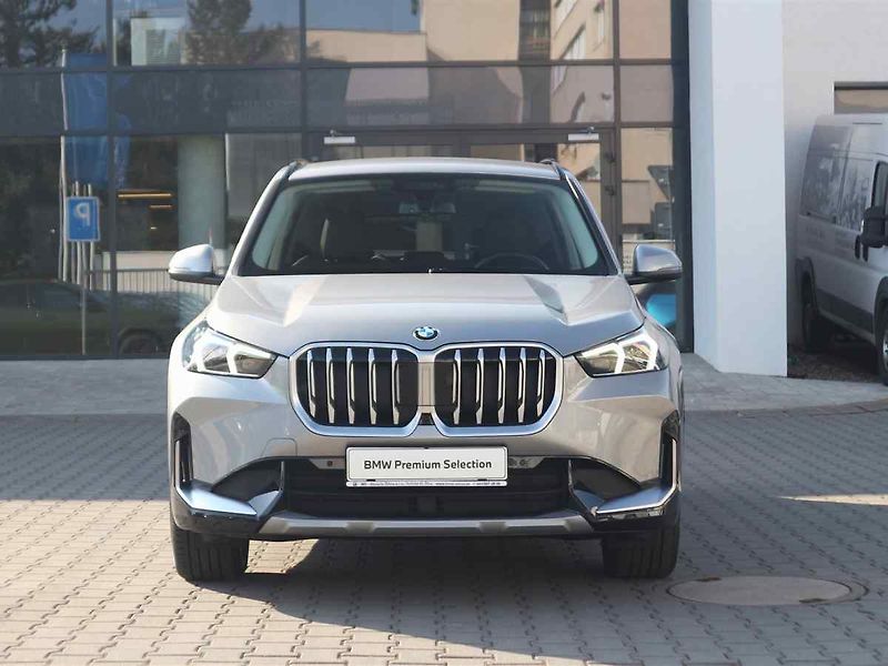 BMW X1 - fotka 2 z 10