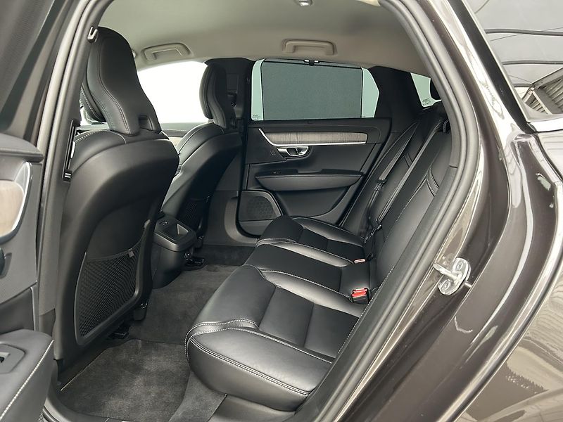 Volvo S90 2.0 B5 4x4 PLUS - fotka 11 z 31