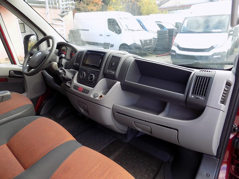 Fiat Ducato 2,3 JTD 88KW 9SD, AC + WEBASTO - fotka 29 z 39