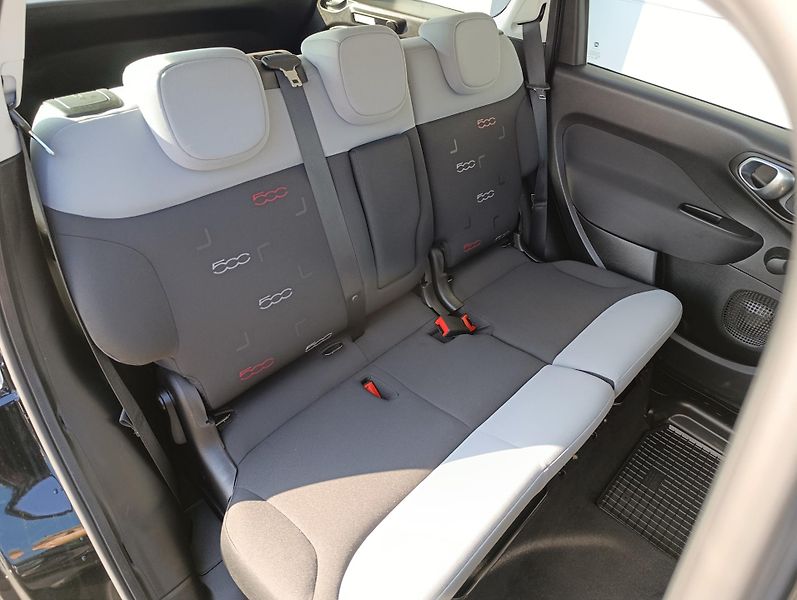 Fiat 500L 1.6JTD 77kW LIVING ČR - fotka 14 z 30