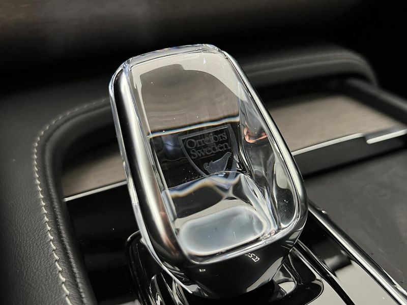 Volvo XC90 B5 AWD INSCRIPTION AUT 1. maj. - fotka 17 z 47