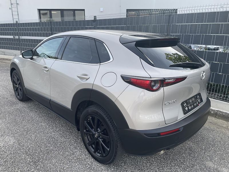 Mazda CX-30 (2022) 2.0 SKYACTIV-X 137kW COSMO 4x4 - fotka 3 z 42