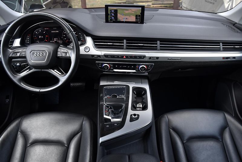 Audi Q7 3.0 TDI QUATTRO,VIRTUAL,7MÍST - fotka 34 z 50