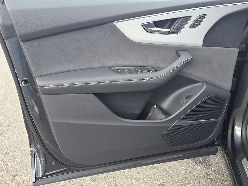 Audi Q8 (2026) SUV 50 TDI quattro - fotka 20 z 25