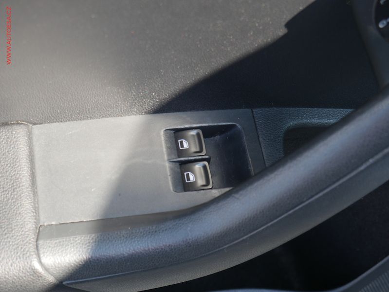 Škoda Octavia (2014) 1.6TDI, AC, temp, STK2/28 - fotka 11 z 14