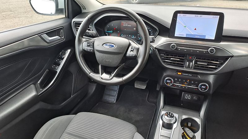 Ford Focus 1.5 EcoBlue Titanium Automat - fotka 15 z 27
