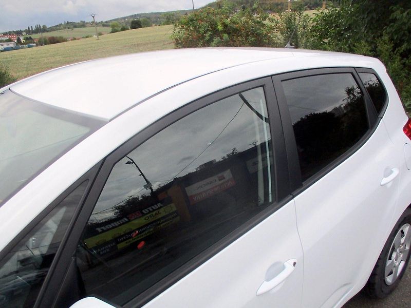 Kia Venga 1.6i 91kW AUTOMAT*NAVI*VÝHŘEV - fotka 25 z 50