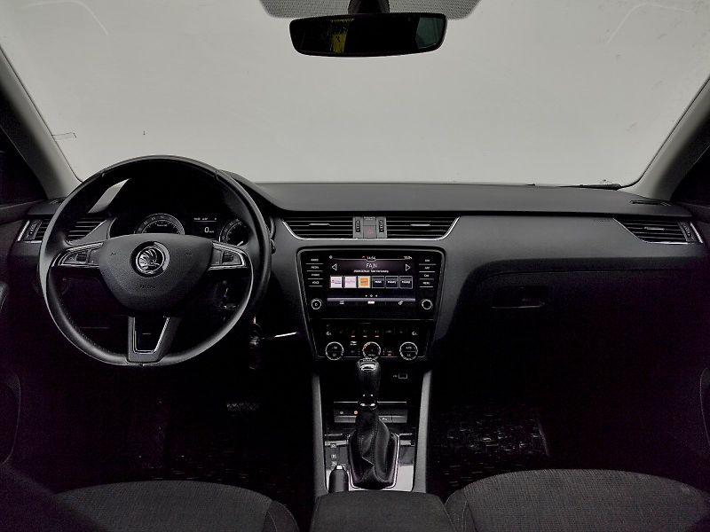 Škoda Octavia (2020) Combi Style Drive+ 2,0 Tdi 110 - fotka 5 z 36