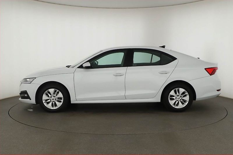 Škoda Octavia (2021) Ambition 2.0 TDI, ČR,1.maj - fotka 3 z 17