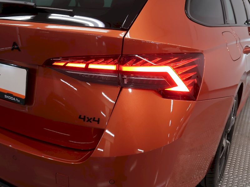 Škoda Octavia (2026) SPORTLINE 2.0TSI 150KW 4x4 DSG - fotka 11 z 43