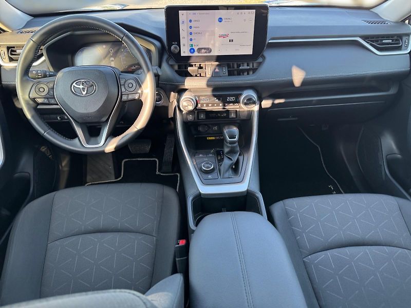 Toyota RAV4 (2023) COMFORT 2.5 HYBRID 131kW 4WD  - fotka 9 z 11