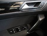Volkswagen Touran (2017) 2.0 TDI, Automat, Navi - náhled 28