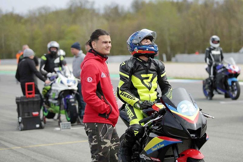 V Pardubicích se letos pojede již 76. Zlatá přilba, na kterou se opět sjedou známá a slavná jména ploché dráhy. Foto: Se svolením Luboše Jeníčka