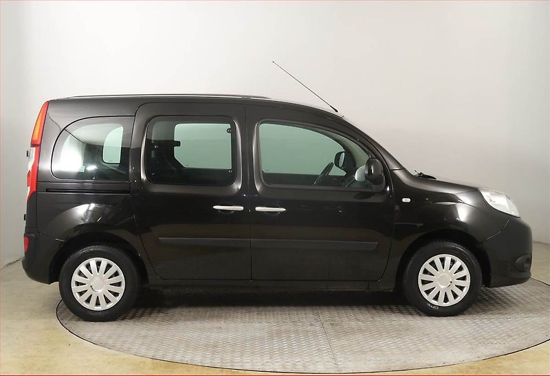 Renault Kangoo (2017) 1.5 dCi, 5Míst, ČR, 1Maj, DPH - fotka 6 z 16