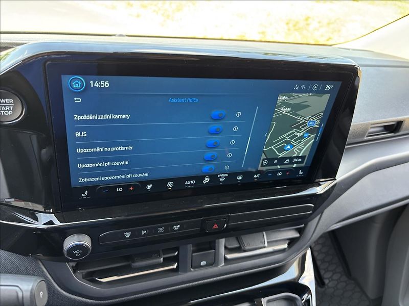 Ford Tourneo Custom 2,0 EcoBlue 125kW Titanium L2 - fotka 38 z 38