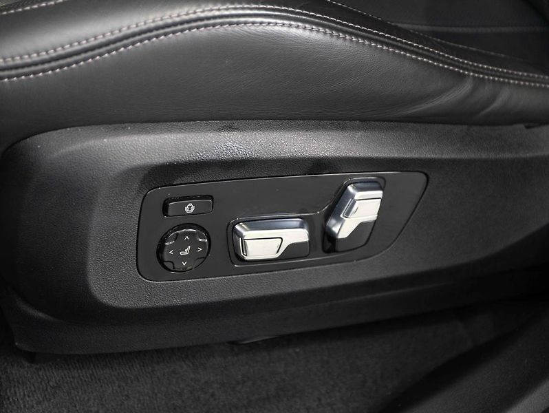 BMW X5 xDrive30d - fotka 20 z 24